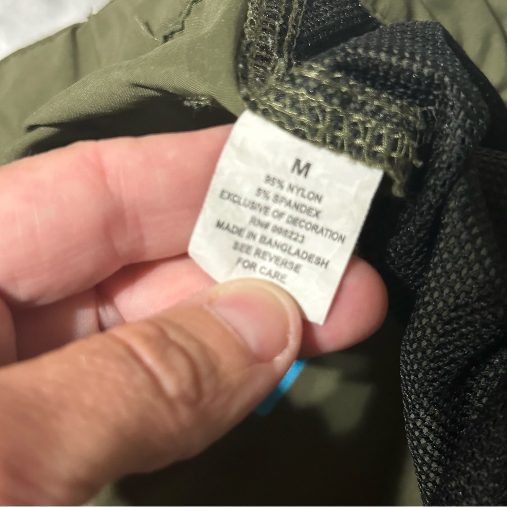 Magellan Men’s M Fish Gear Water Repellent Cargo Pants Shorts Gorpcore Outdoor - Picture 7 of 11